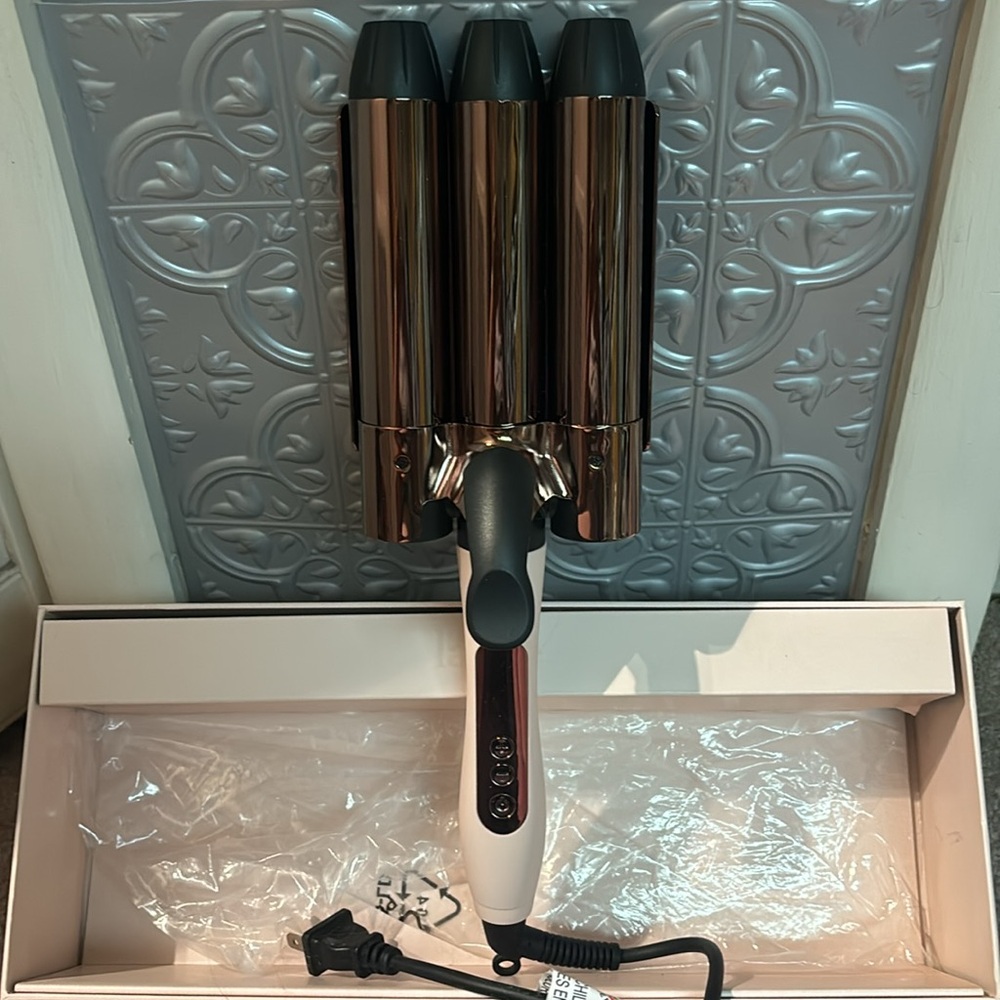 L’Ange le trident triple barrel waving iron